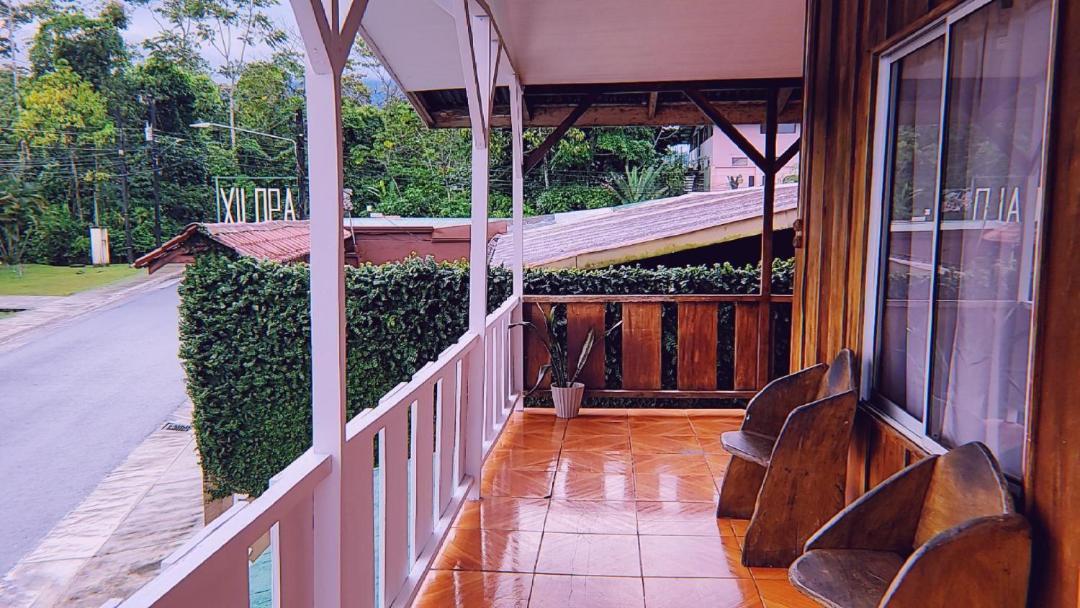 Alpha Arenal Hostel Ла Фортуна Экстерьер фото