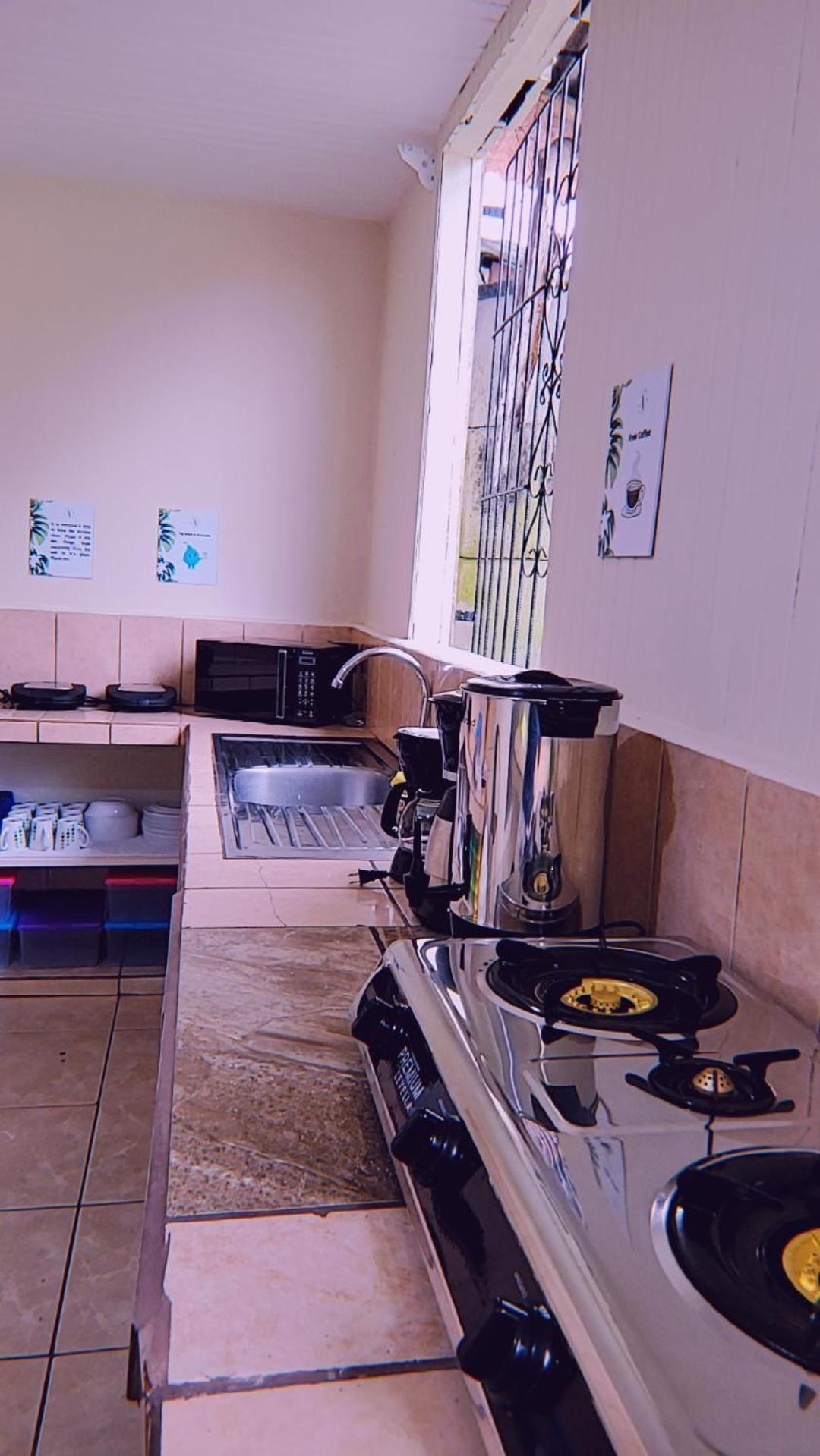Alpha Arenal Hostel Ла Фортуна Экстерьер фото